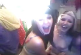 Porno video hard anal gledati, dvije vruće djevojke, djevojka, kamera pokazuje