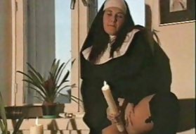 Seks porno slike svijetli svijeća porno u usta do