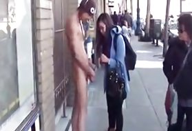 Porno girl fucks čovjeka, kao da ona nije kurac!