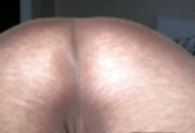 Kratki kućni video na internetu pozivajući velika seksi stražnjicu crna