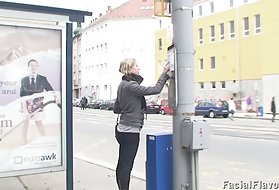 Teen teen dobiva ogroman lica, svlačionice, teen, lice
